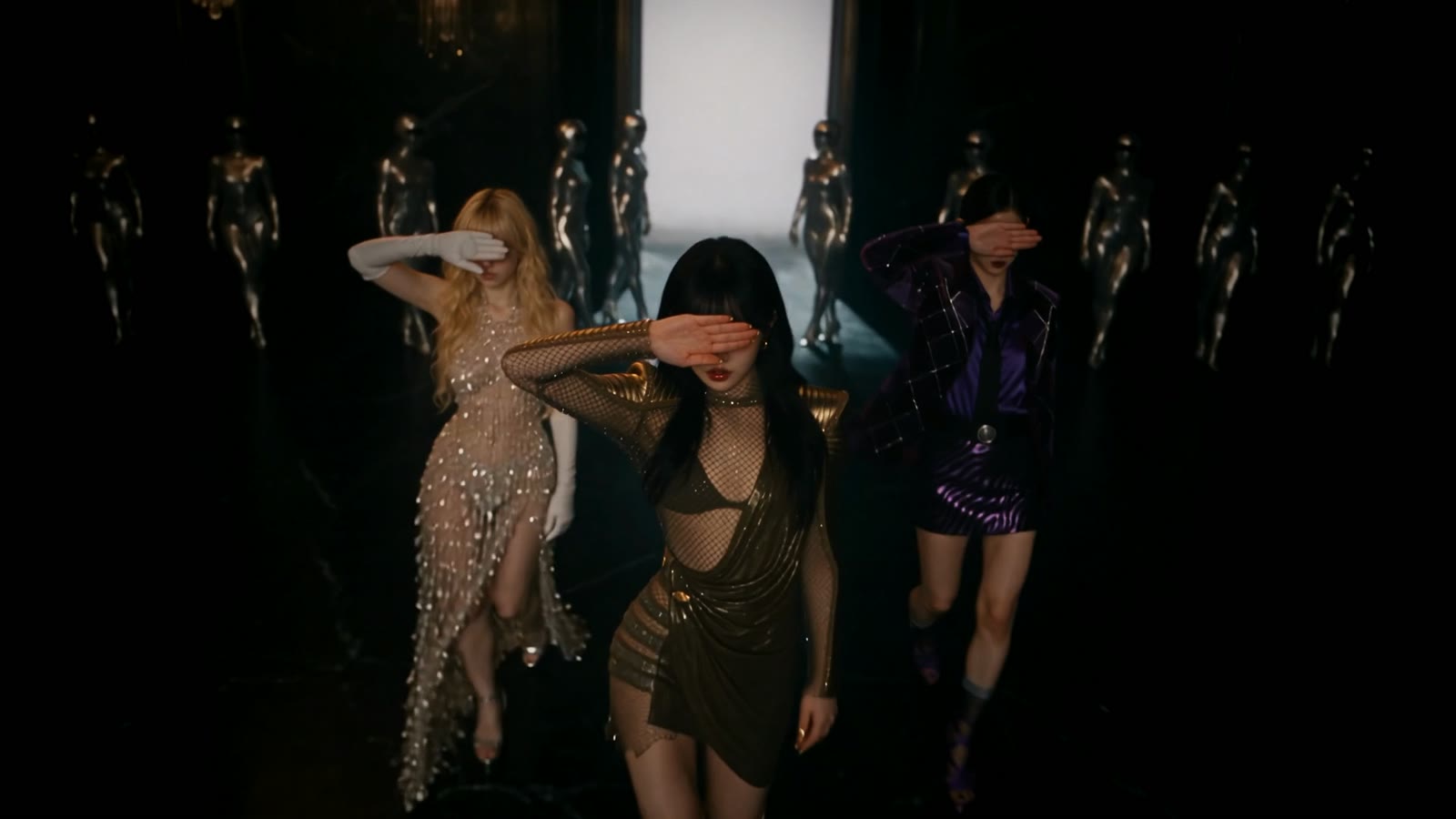 JIHO、「BLACKOUT(feat. Sophia Han, Yena of SweeTeez)」MV公開——10月25日デジタルシングル発売